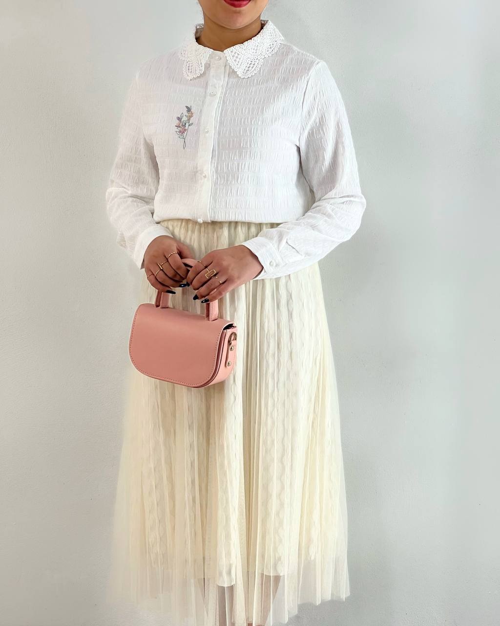 شومیز طرح برجسته گلدوزی کد 4830