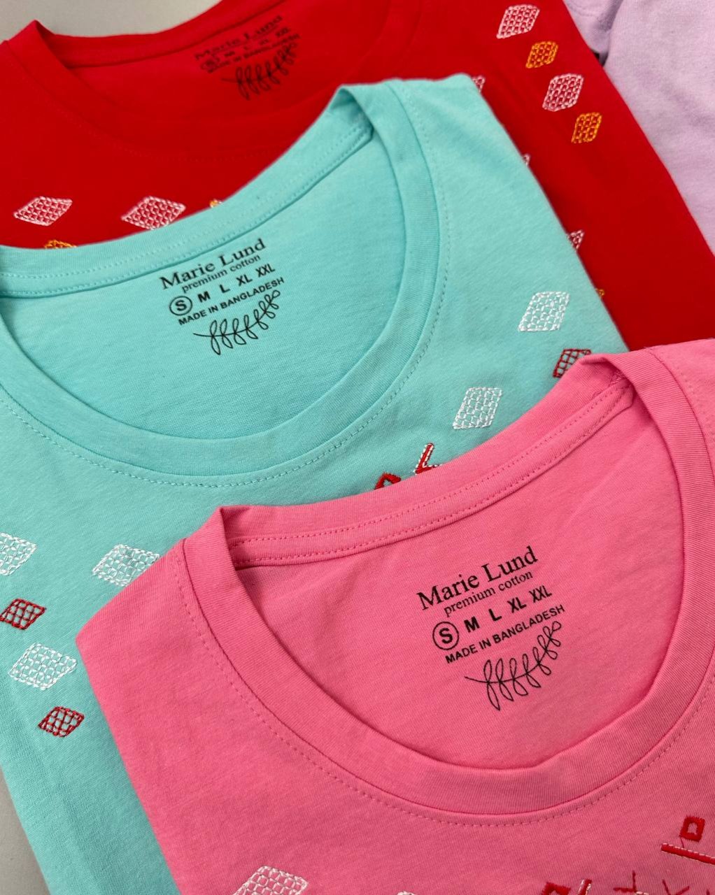 تیشرت وارداتی گلدوزی کد 4847