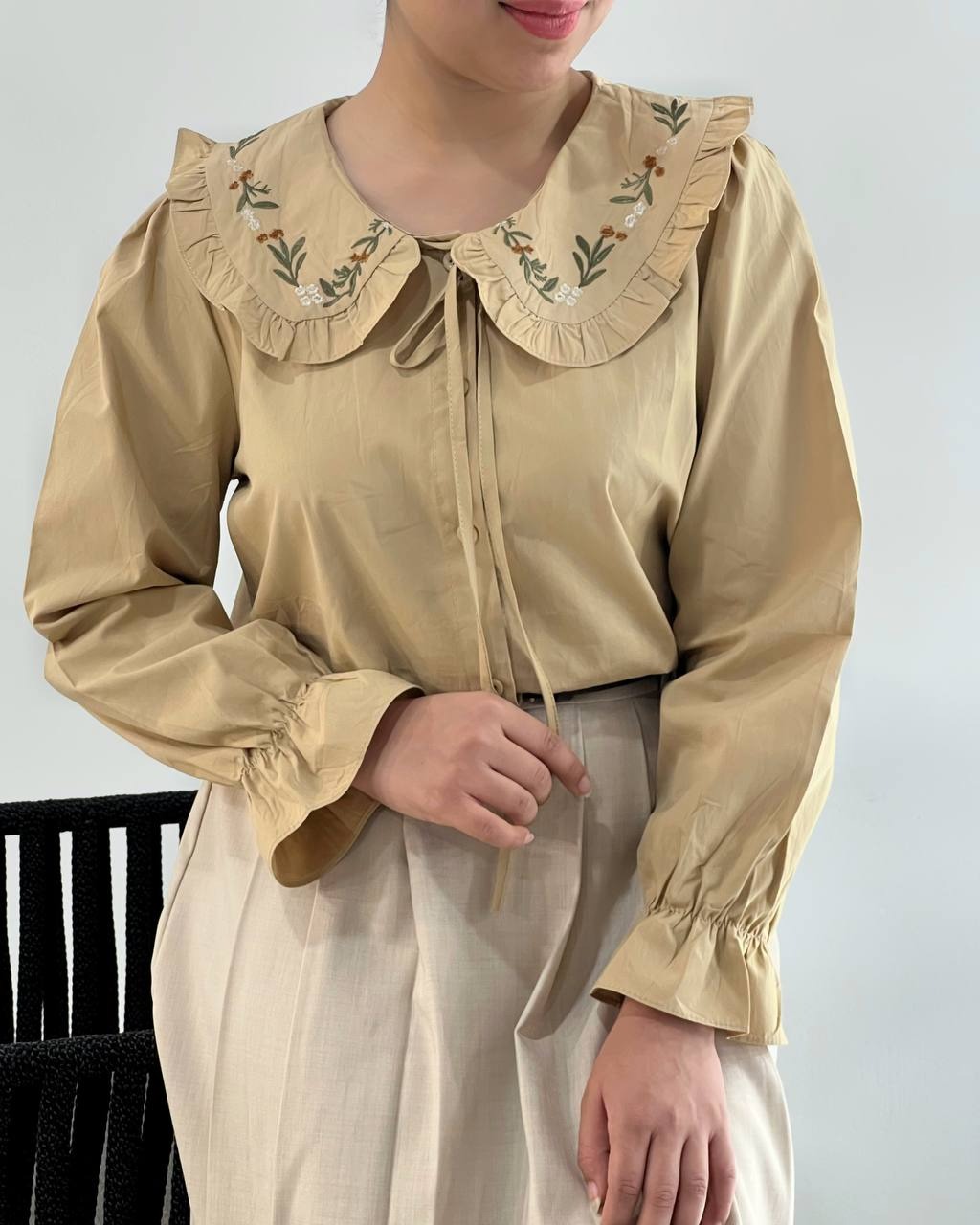 شومیز یقه ب ب گلدوزی کد 4860