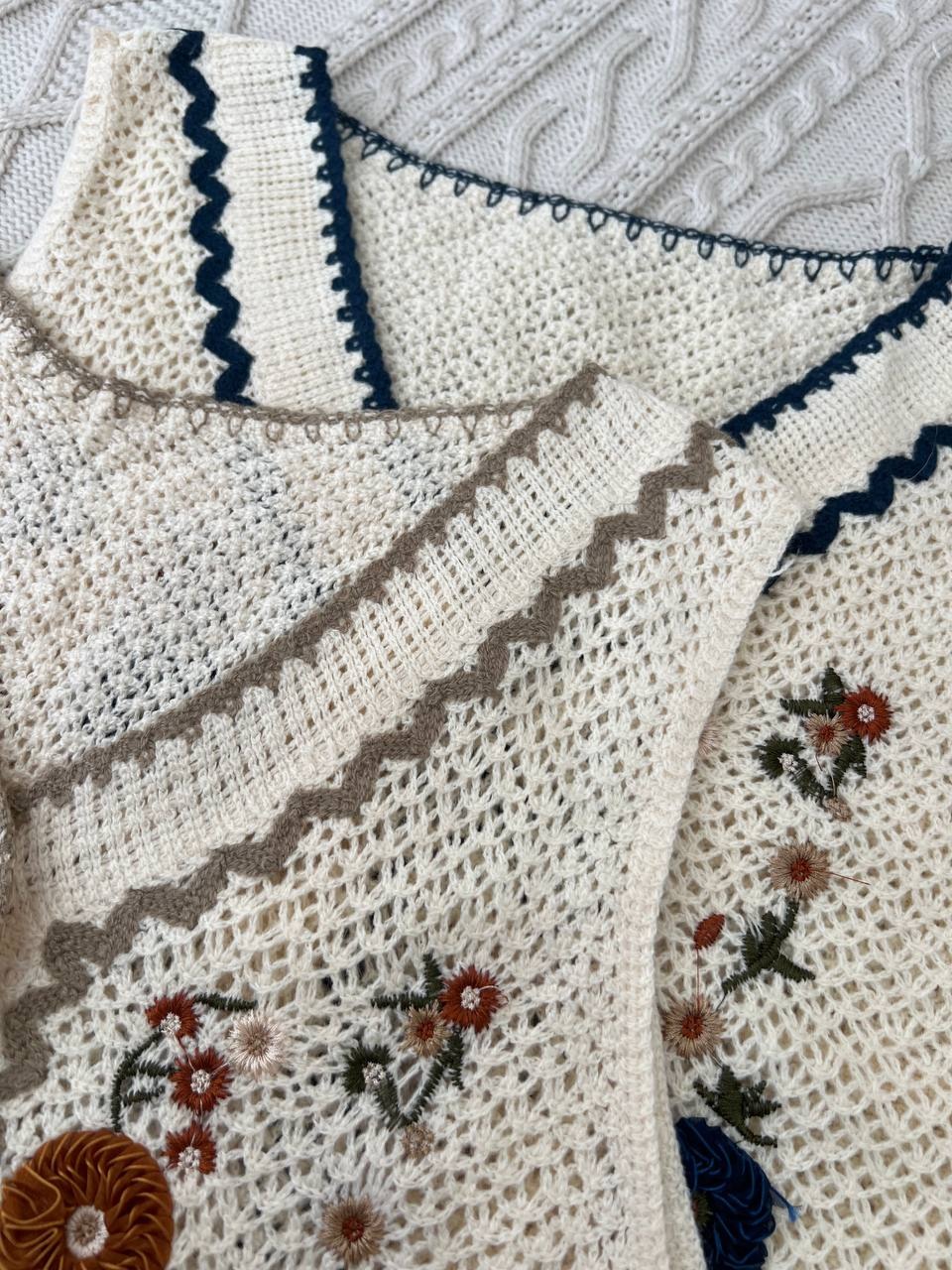 جلیقه تمام قلاب بافی گلدوزی شده کد 4861