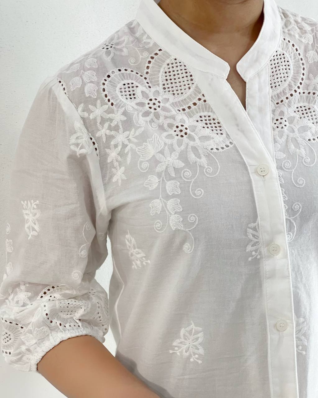 شومیز خامه دوزی تکرنگ کد 4972