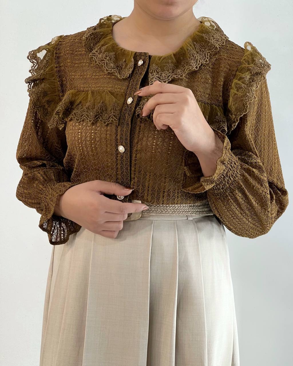 شومیز دانتل کش جلو دکمه کد 4738