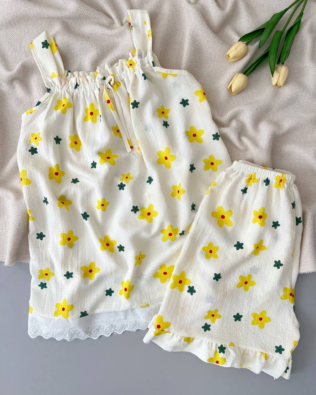 ست تاپ پایین خامه دوزی و شلوارک کد 5017