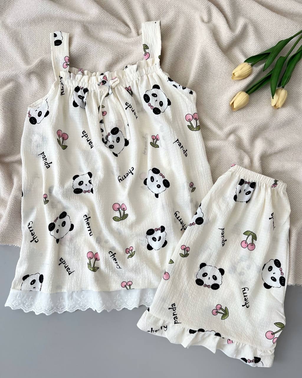 ست تاپ پایین خامه دوزی و شلوارک کد 5017