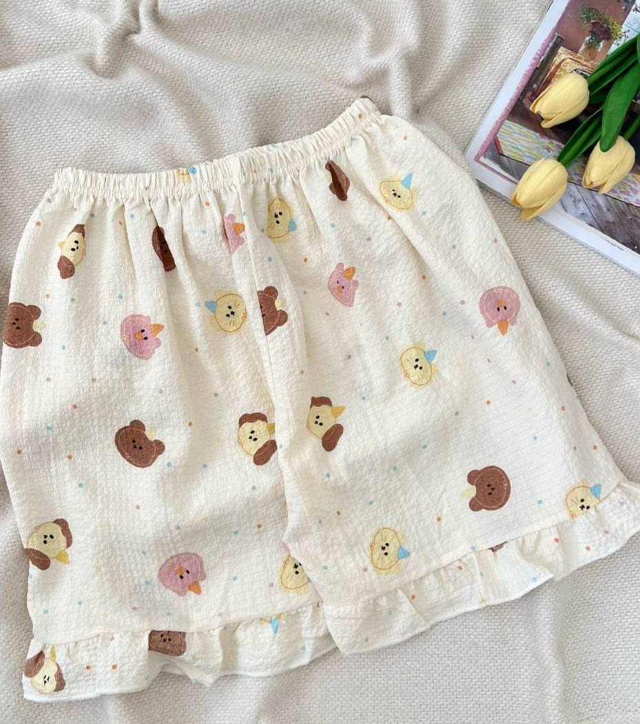 ست تاپ پایین خامه دوزی و شلوارک کد 5017