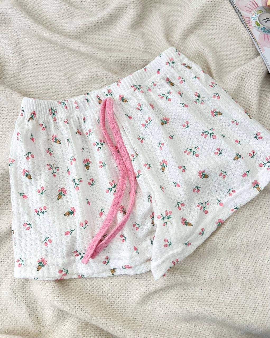 ست نیم تنه و شلوارک گل ریز کد 5022