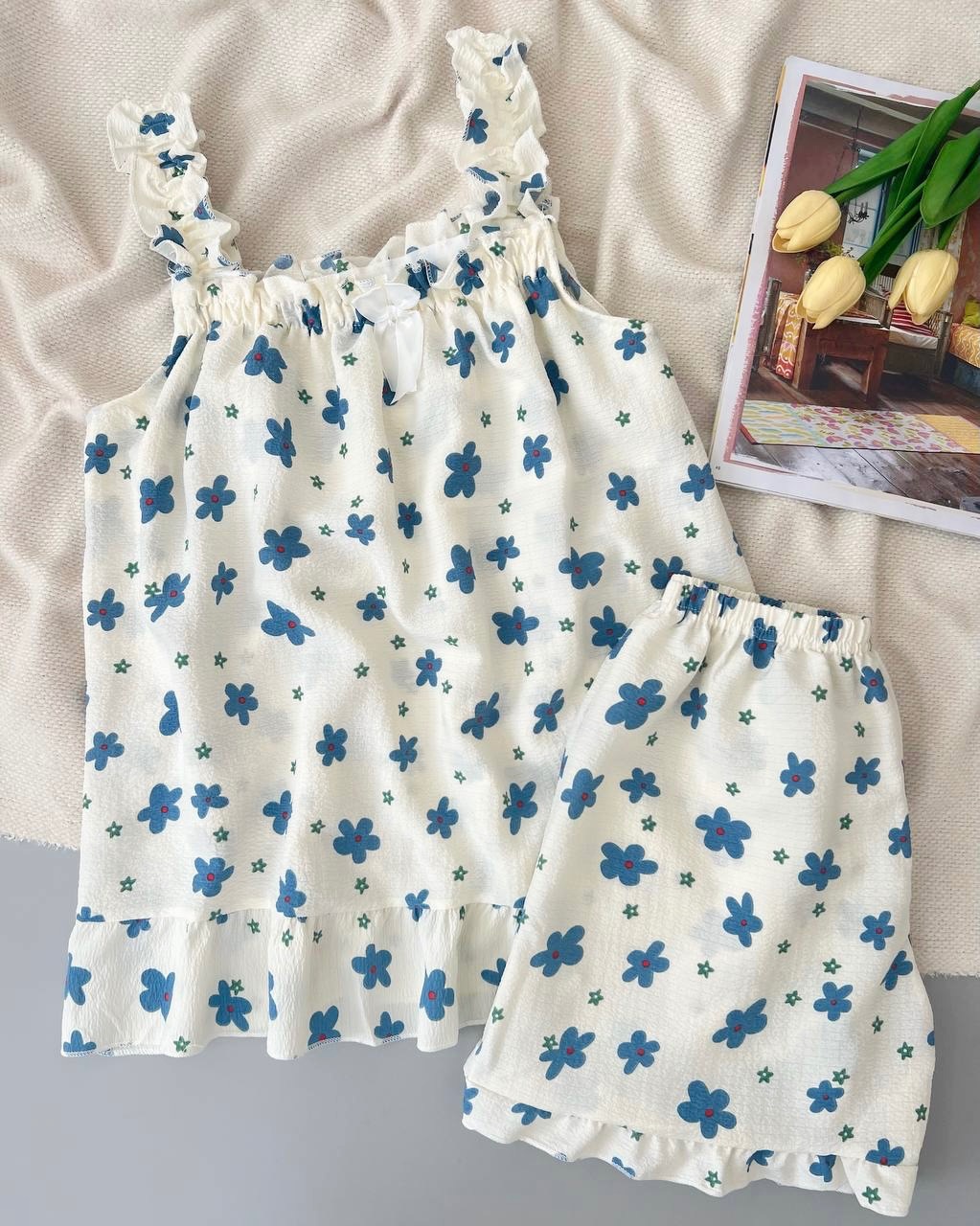 ست تاپ و شلوارک گل آبی کد 5015