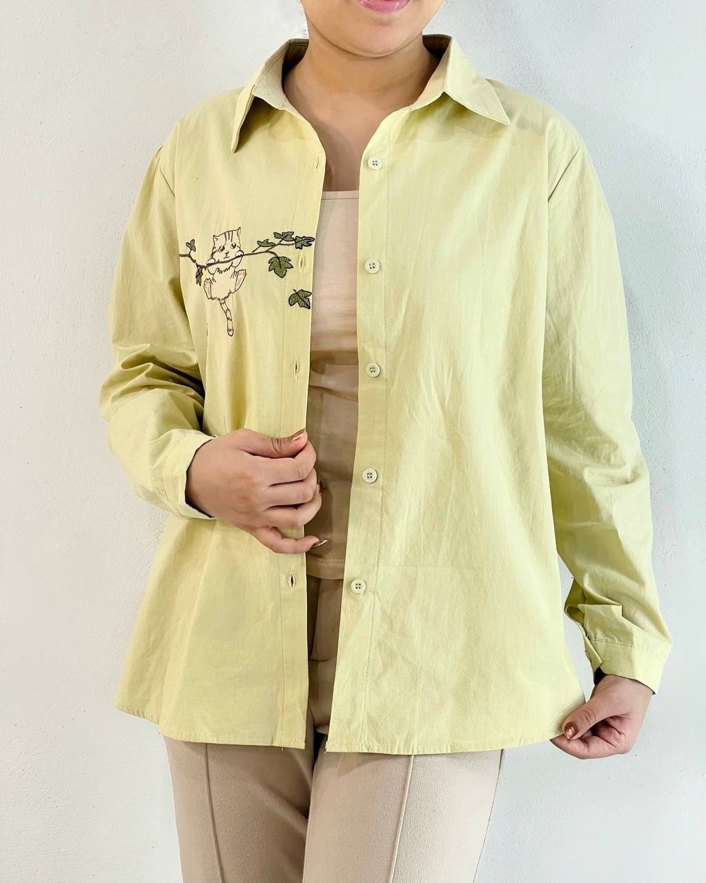 شومیز کتان گلدوزی میو کد 4620