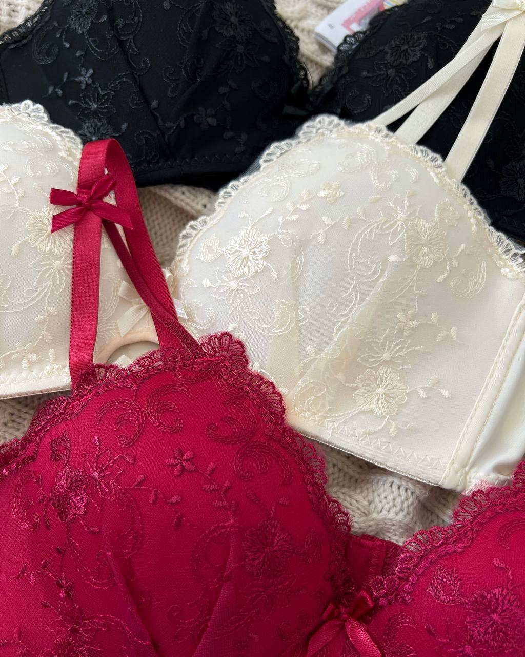 سوتین اسفنجی دانتل سفارش اروپا کد 5031