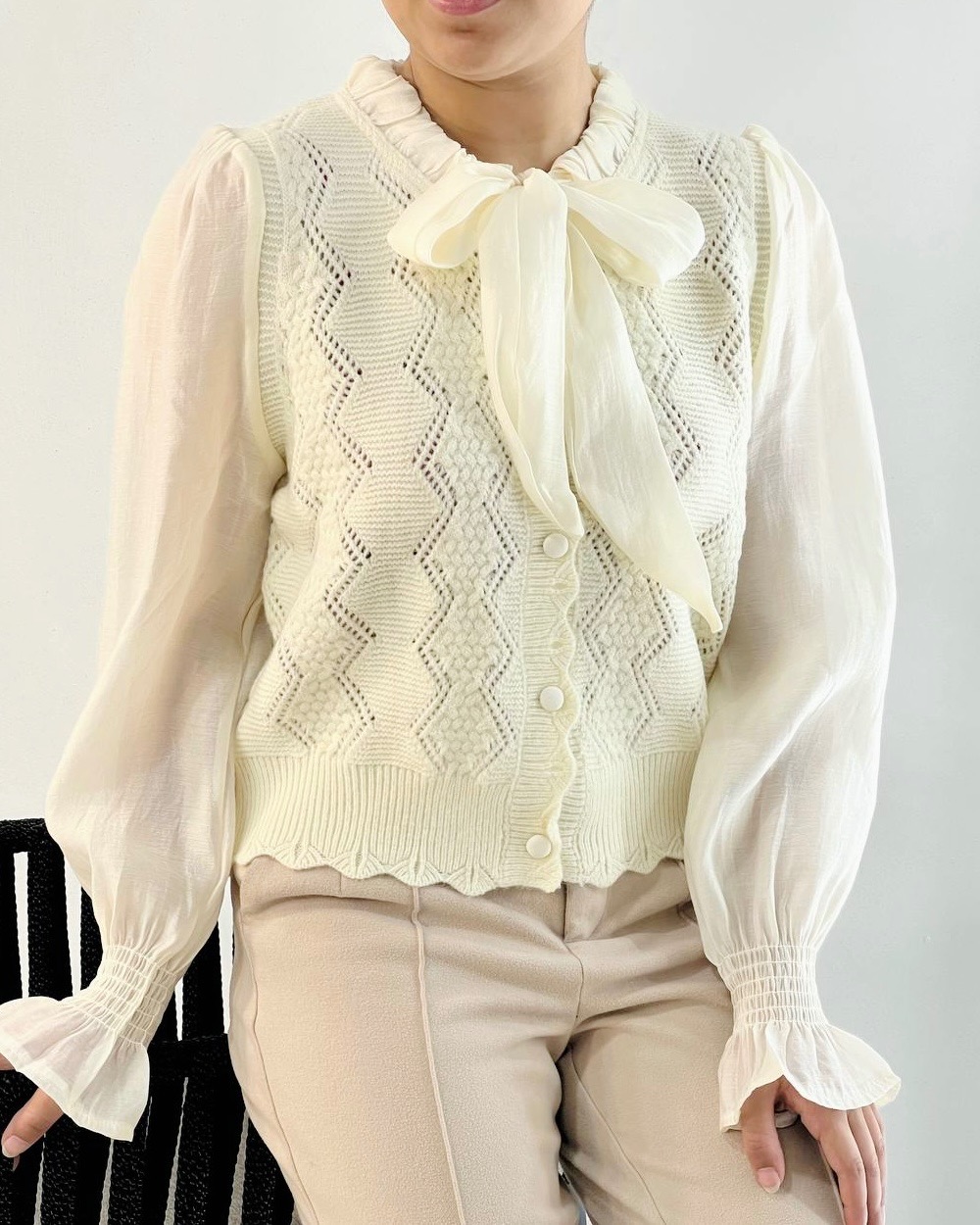 ژاکت بافت جلو دکمه یقه پاپیون کد 5099