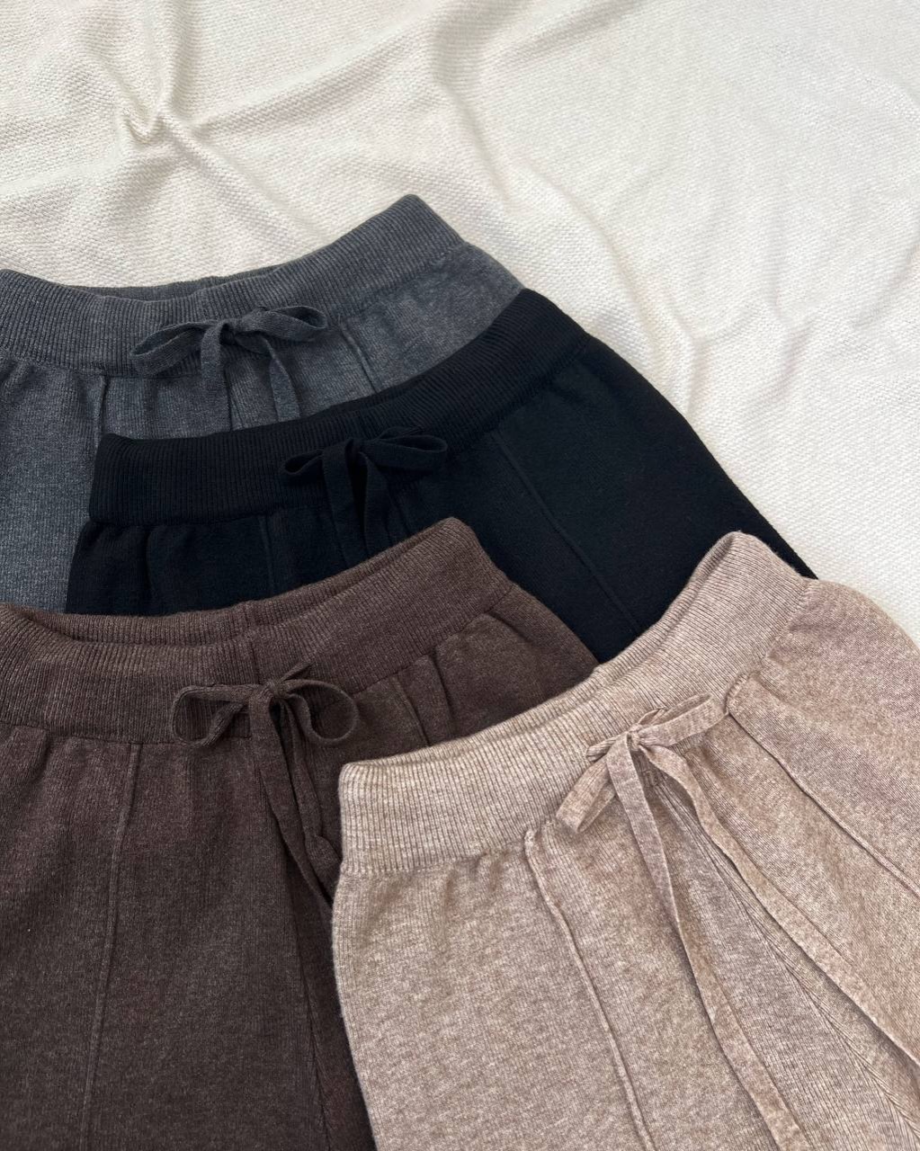 شلوار بافت نیم بگ کد 5107