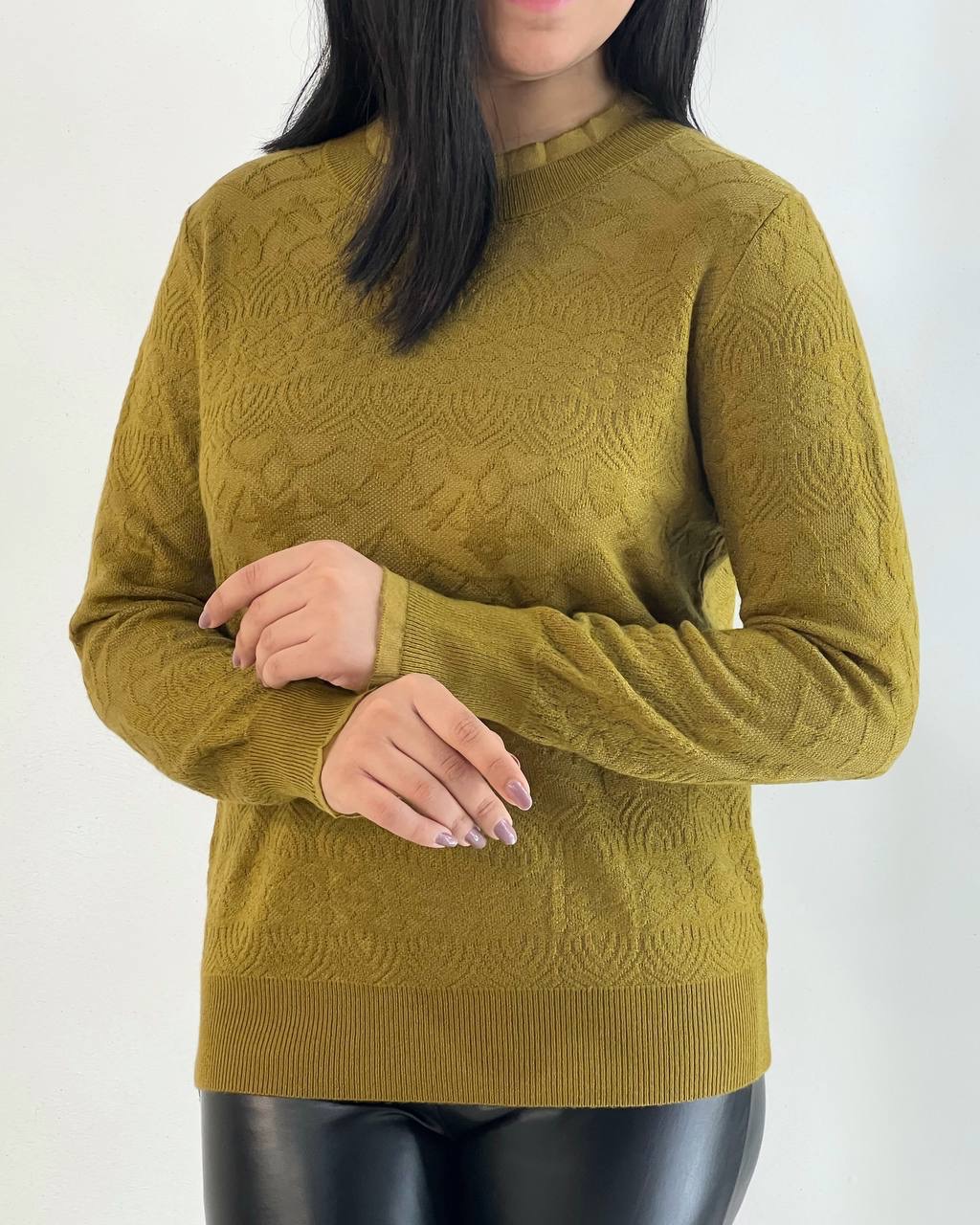 پلیور بافت طرح برجسته یقه و سرآستین چین کد5152