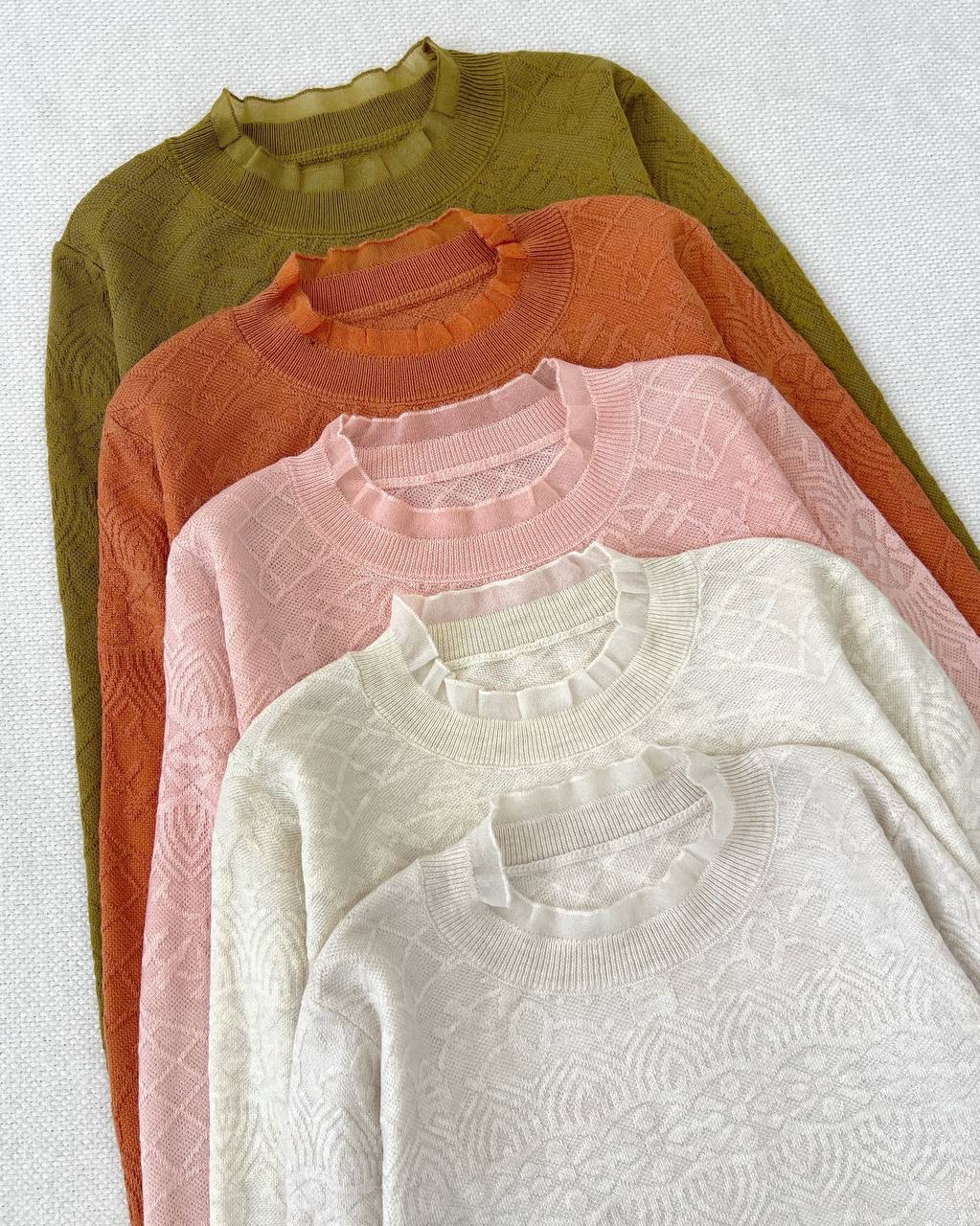 پلیور بافت طرح برجسته یقه و سرآستین چین کد5152