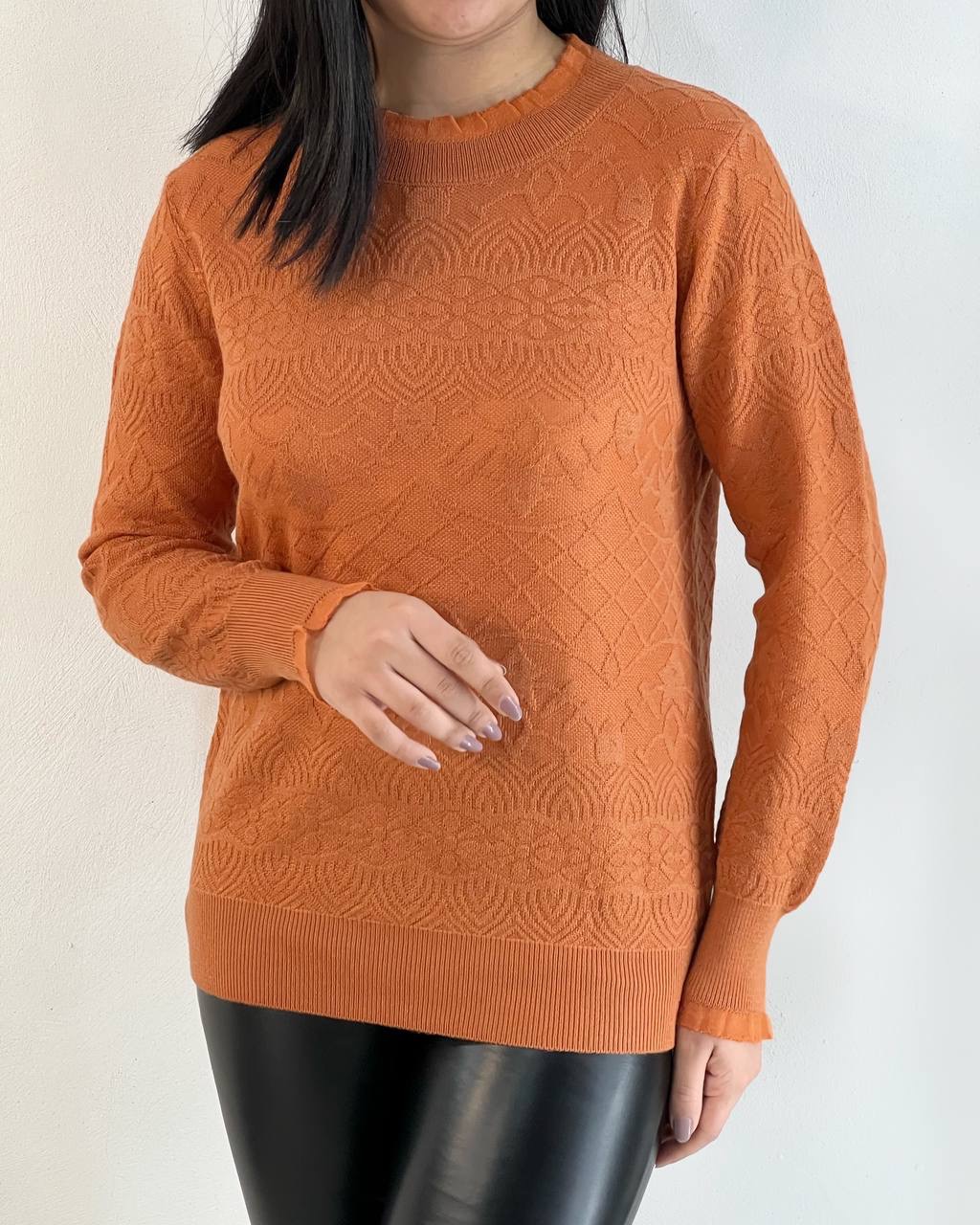 پلیور بافت طرح برجسته یقه و سرآستین چین کد5152