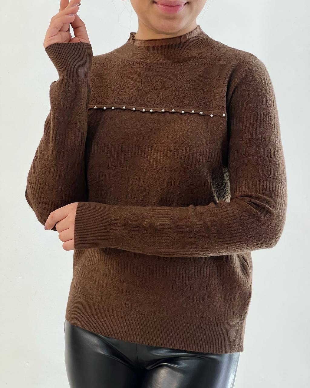 بلوز بافت یقه و سر آستین تور مرواریدی کد5157