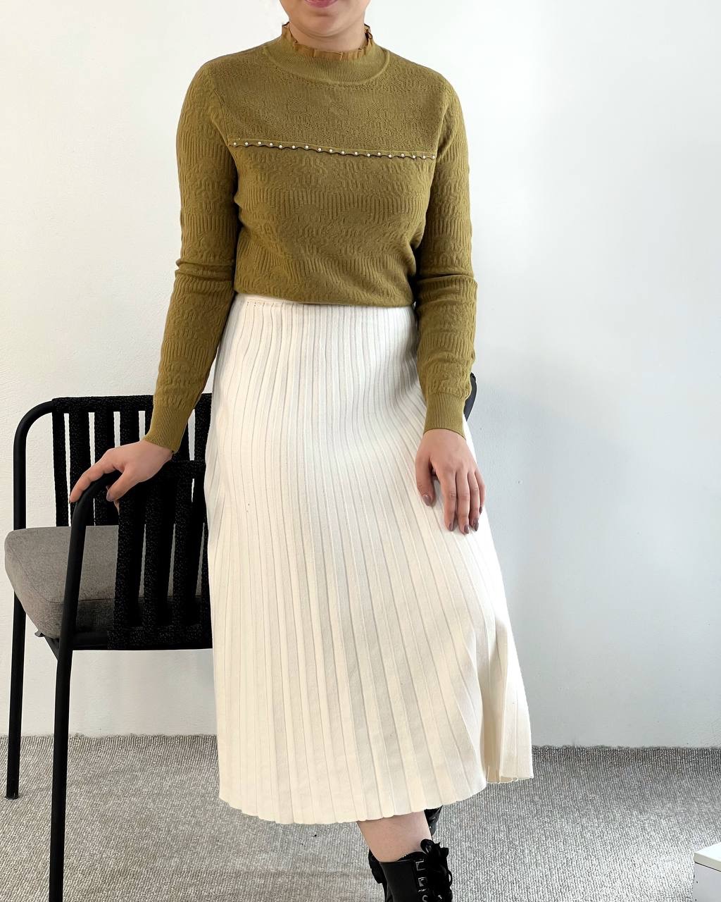 بلوز بافت یقه و سر آستین تور مرواریدی کد5157