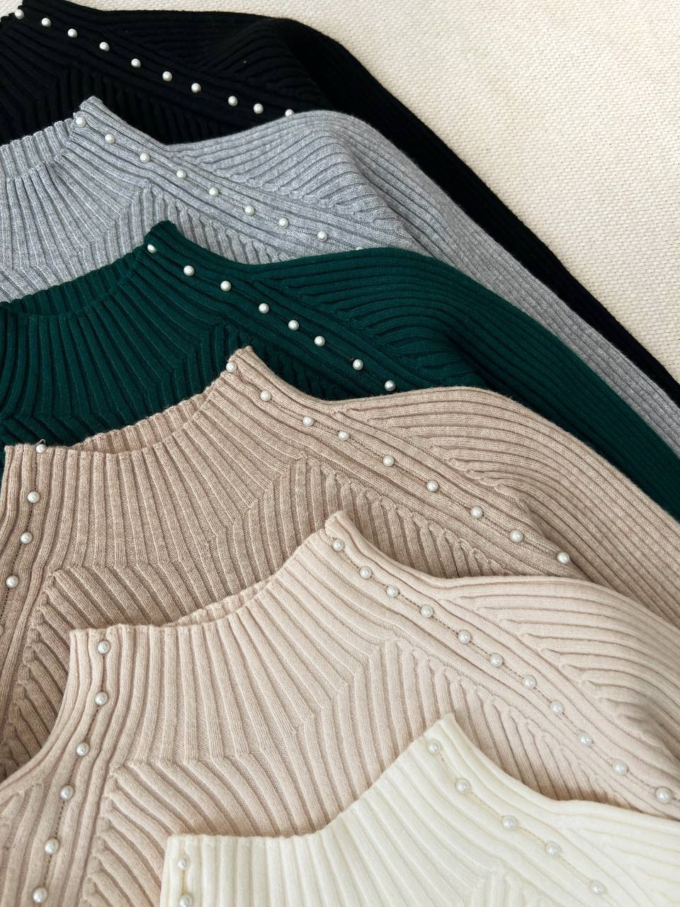 پلیور بافت یقه ایستاده مرواریدی کد5158