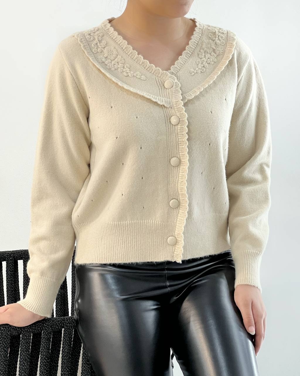 ژاکت بافت جلو دکمه پاستلی کد 5114