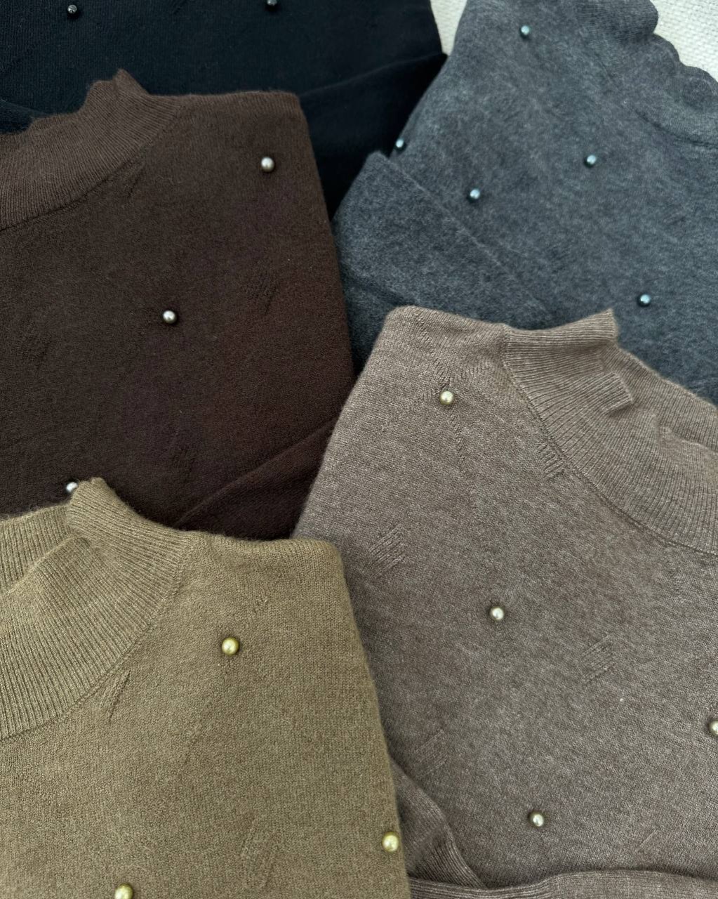 پلیور بافت یقه ایستاده مروارید کد 5202