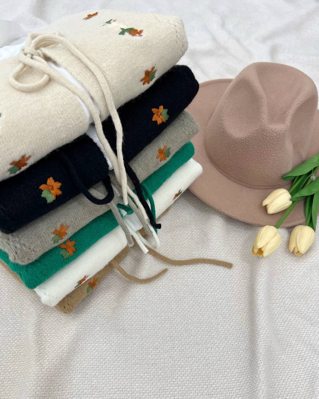 جلیقه بافت گلدوزی کد 5206