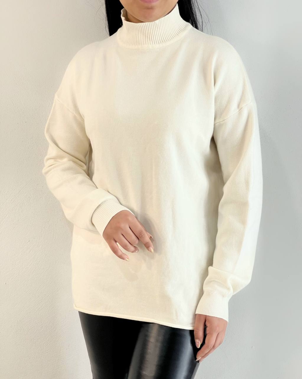 پلیور بافت یقه ایستاده قواره دار کد 5241