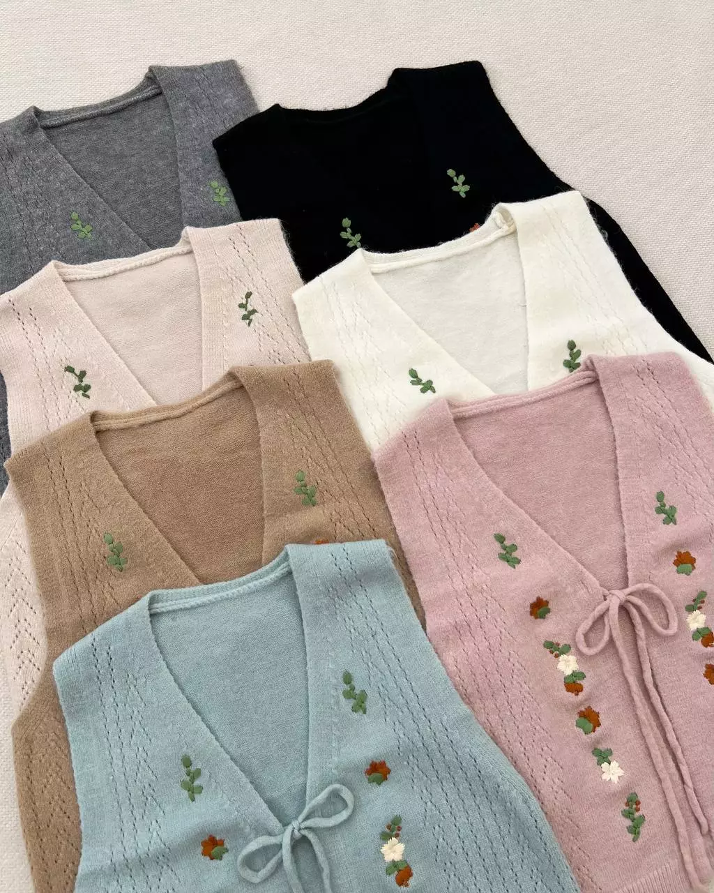 جلیقه بافت گلدوزی کد 5345