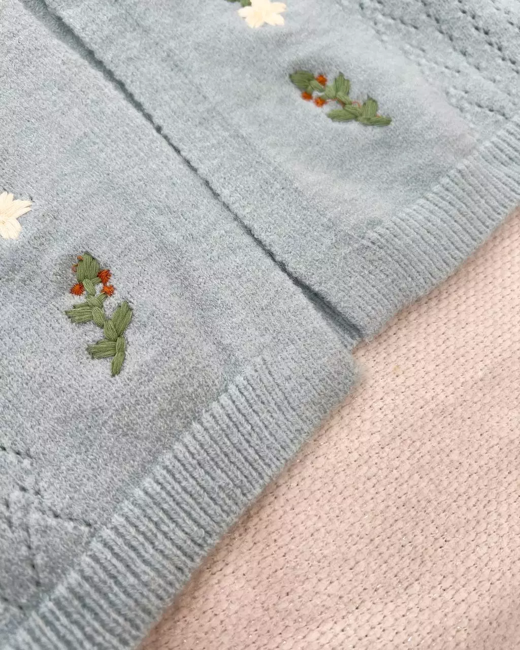 جلیقه بافت گلدوزی کد 5345