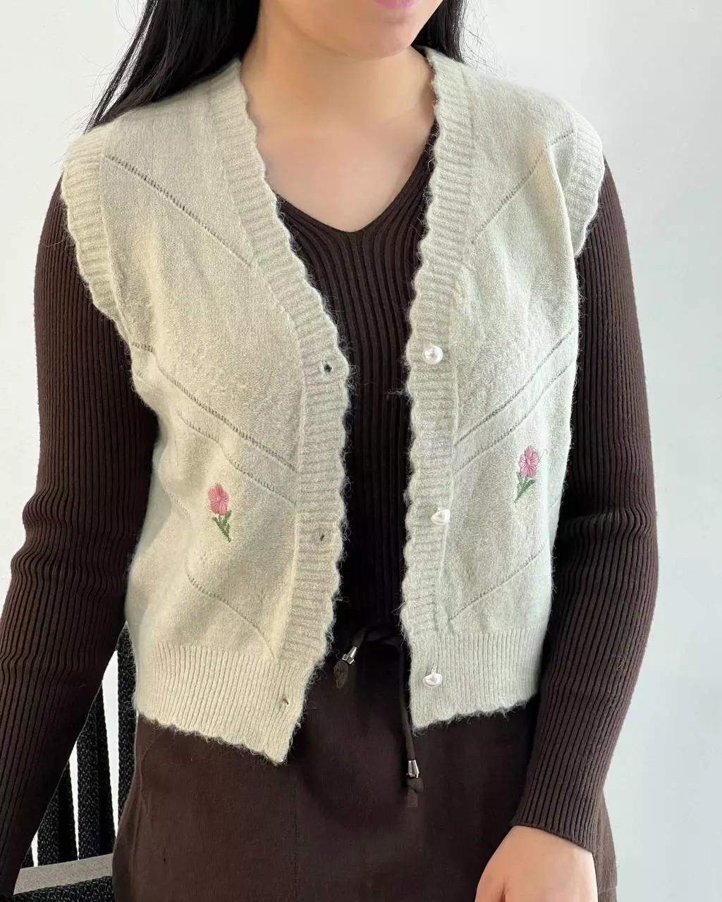 جلیقه بافت گلدوزی دکمه مروارید کد 5445