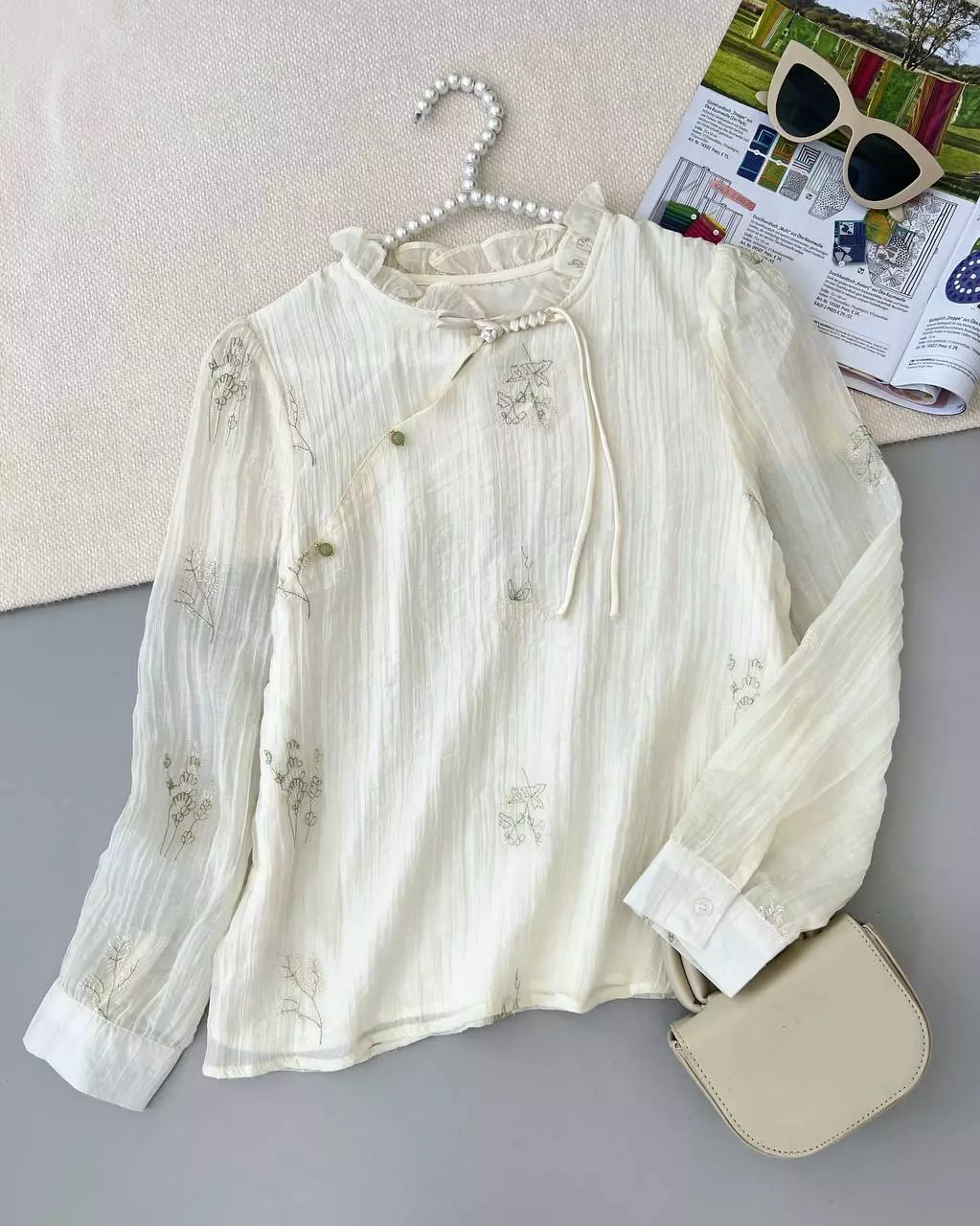 شومیز حریر کریشه گلدوزی کد 5456