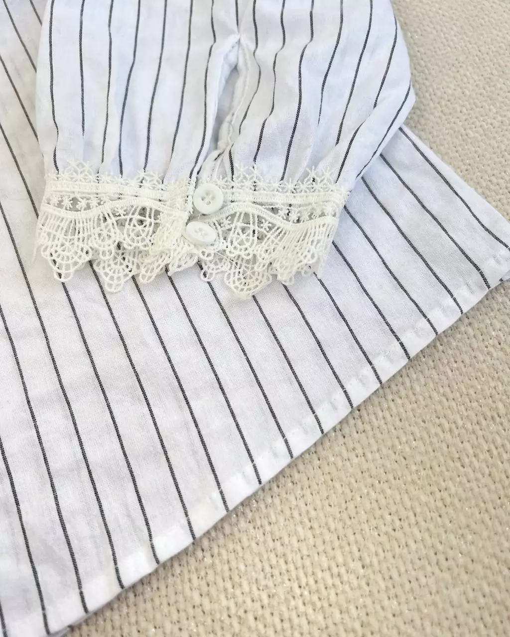 شومیز راه راه سفید کد 5464