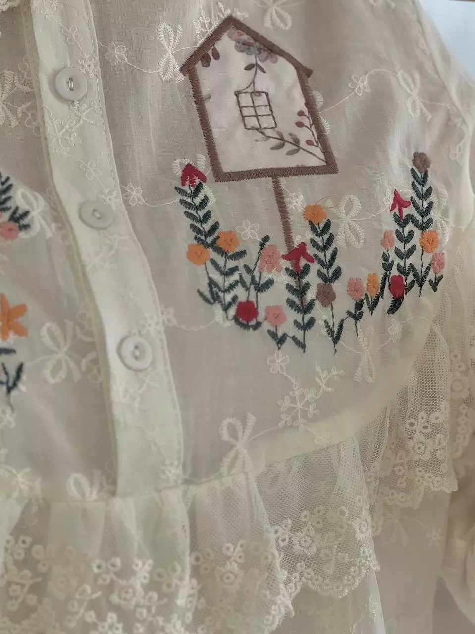 شومیز پرنسسی تمام کار شده کد 5679