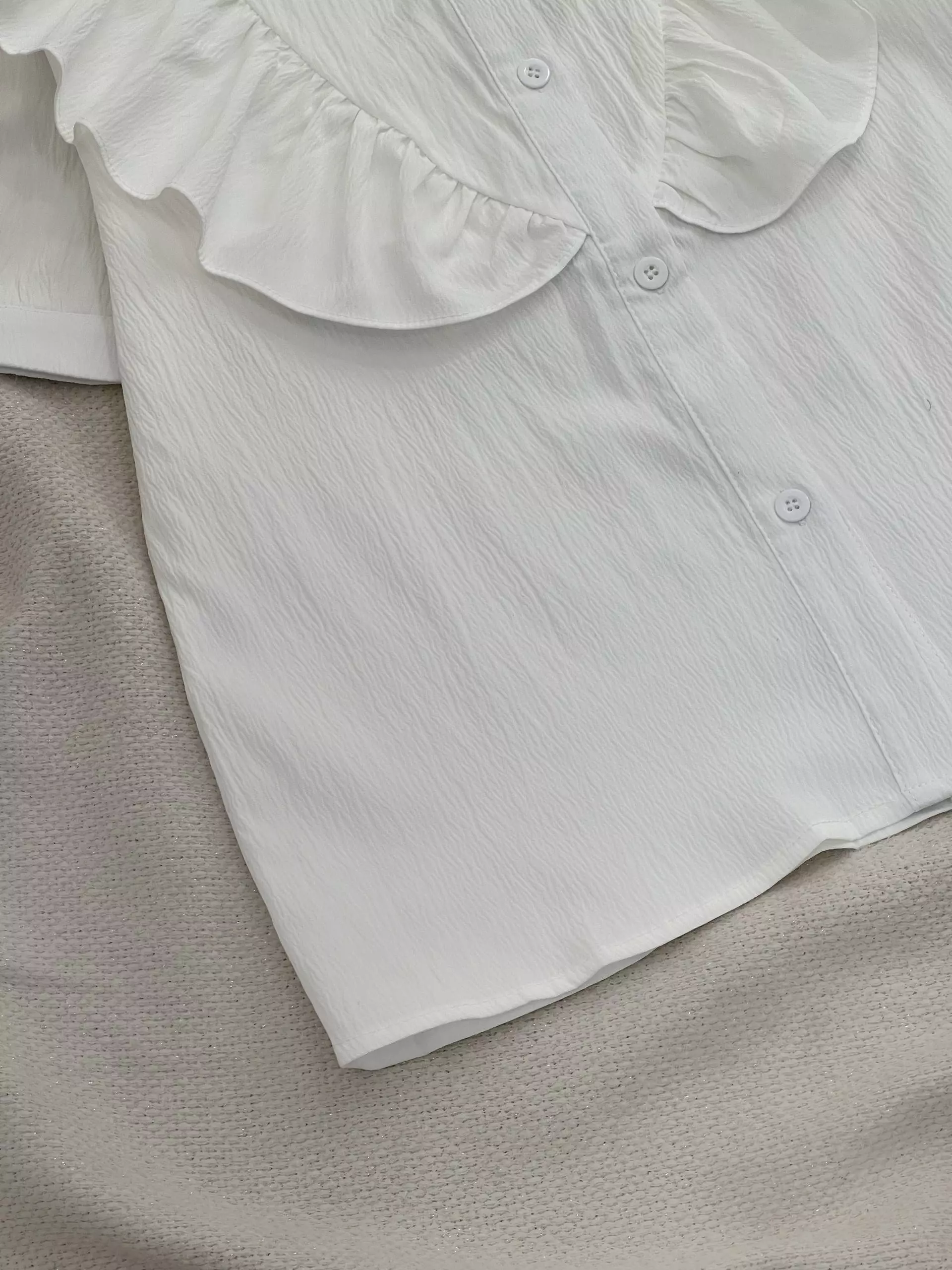 شومیز سفید جلوچین کد5720