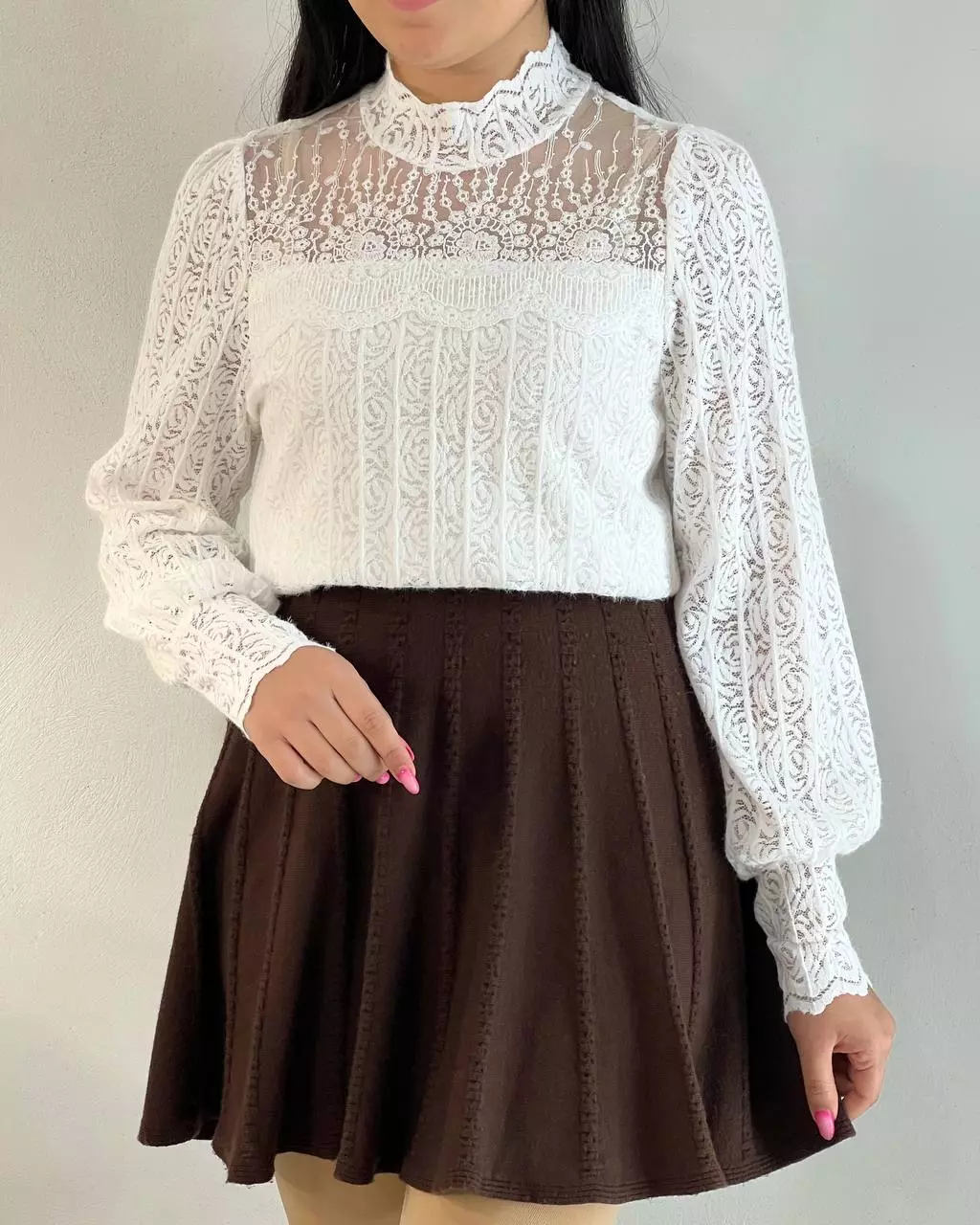 شومیز تمام دانتل کارشده طرح برجسته کد 5507