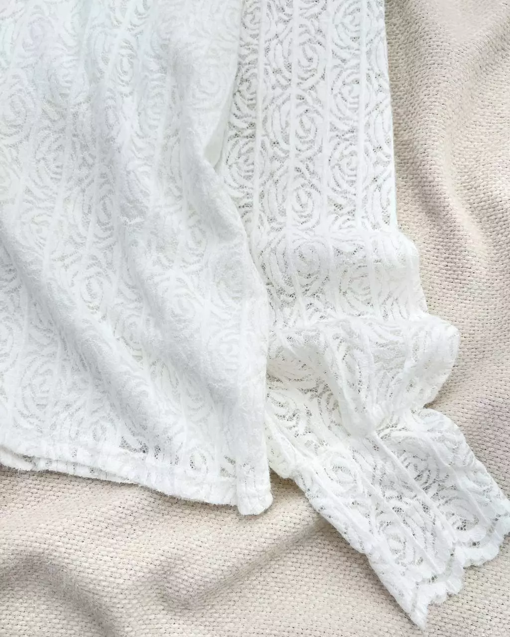 شومیز تمام دانتل کارشده طرح برجسته کد 5507