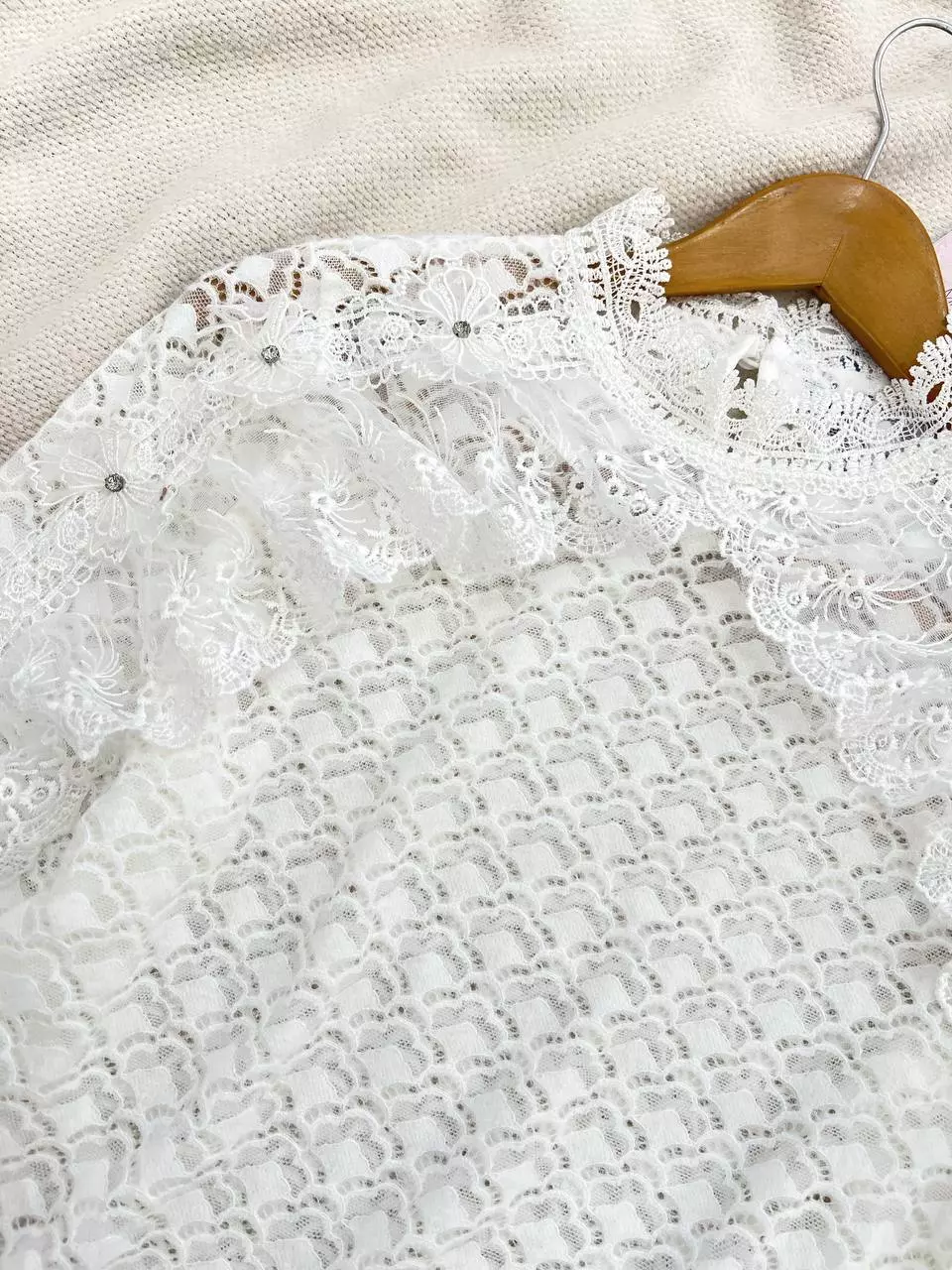 شومیز تمام گیپور آستین کارشده کد 5522