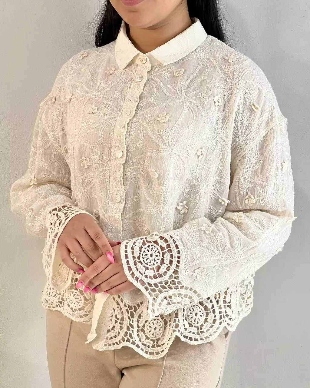 شومیز کنف نخ گل برجسته کد 5523