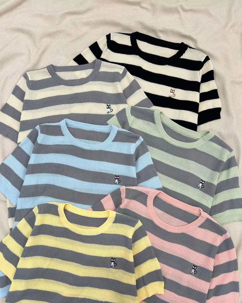 بلوز بافت راه راه گلدوزی شده کد 5531