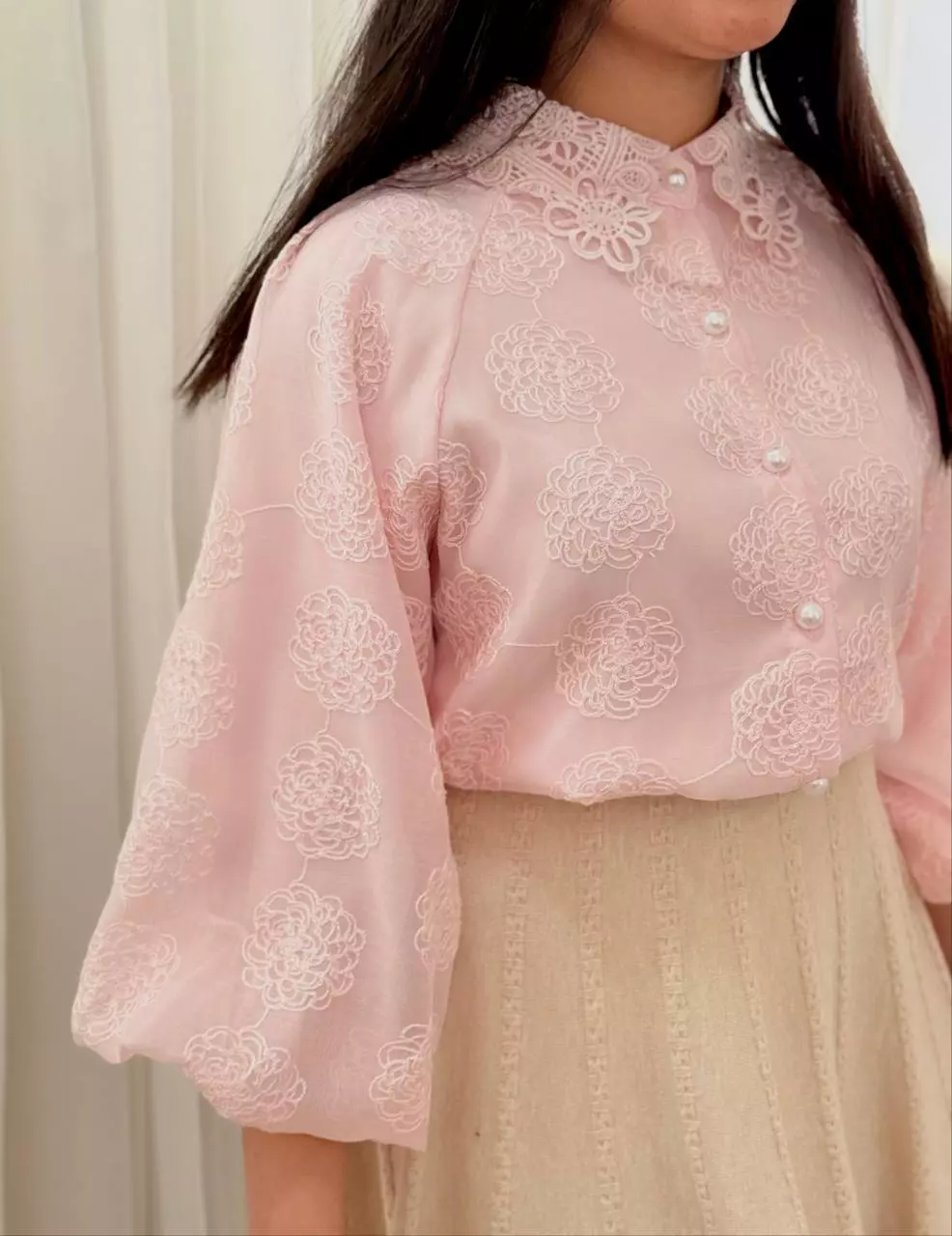 شومیز تمام گلدوزی استین پف کد 5550